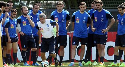 Το «ψάχνει» στα χαφ ο Σάντος