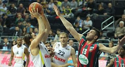 «Σκούπισε» η Φενέρ του Ομπράντοβιτς