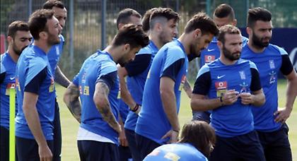 Εθνική… πίσω απ’ τα φώτα (video)