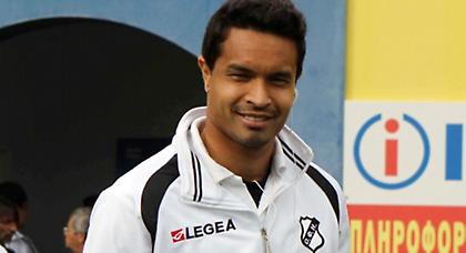 Επιστρέφει στις «ρίζες» του ο Ντουντού