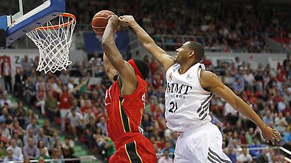 «Σκούπισε» η Ρεάλ