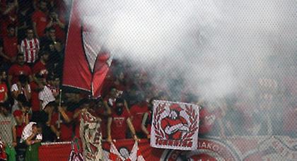 Ξύλο έξω από το ΣΕΦ, ζημιές σε ΙΧ παικτών Ολυμπιακού!