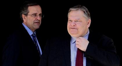 Αυτοί που φεύγουν κι αυτοί που μένουν