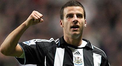 «Μένει στην ομάδα που αγαπάει»