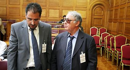 Η ΑΕΚ χτίζει