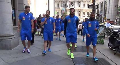 «Ξεμούδιασμα» με… βόλτα για τους διεθνείς (vid)