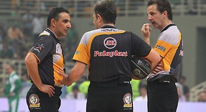 Δύο ώρες πριν το τζάμπολ οι διαιτητές του ντέρμπι