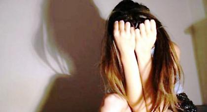 Πατέρας βίασε... 1.370 φορές την κόρη του