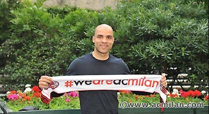 «Ροσονέρο» ο Άλεξ!