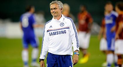 Ανοιχτή πόρτα στον Φάμπρεγκας από Μουρίνιο