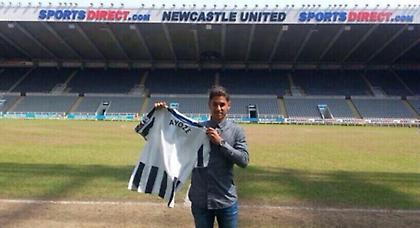 Ανακοίνωσε Αγιόζε Πέρεθ η Νιούκαστλ