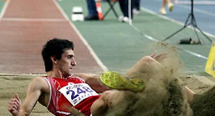 Εν αναμονή επιδόσεων και ορίων…