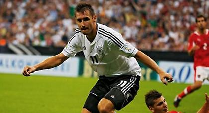 Έγραψε ιστορία ο Κλόζε! (video)