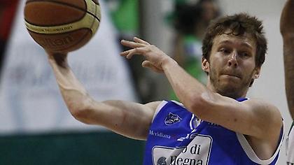 Την πάτησε η Αρμάνι