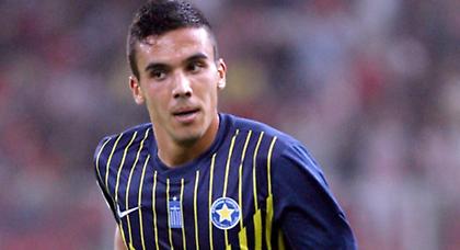 Φουλ για Κουρμπέλη η ΑΕΚ