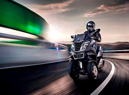 Metropolis 400i: η απάντηση της Peugeot στα τρίτροχα