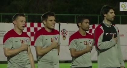 Προπονούνται στον… εθνικό ύμνο!