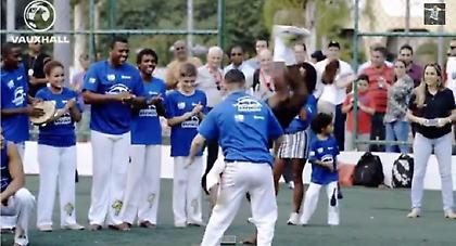 Χόρεψαν… καποέιρα οι Άγγλοι διεθνείς