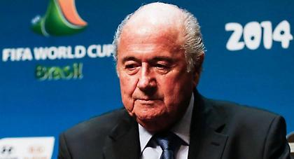 Νέα «πυρά» κατά Μπλάτερ για την «κωλοτούμπα»