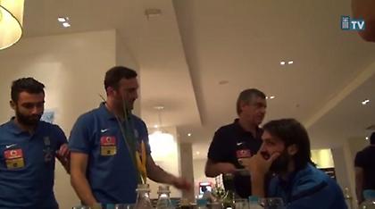 Γιορτάζει και κάνει τον σερβι-«Τόρο»- (video)