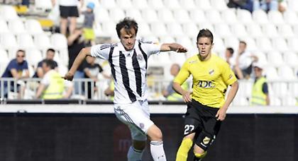 «Μιλάω με ΑΕΚ και Παρτίζαν»