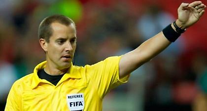 Αμερικανός σφυρίζει το Ελλάδα-Κολομβία