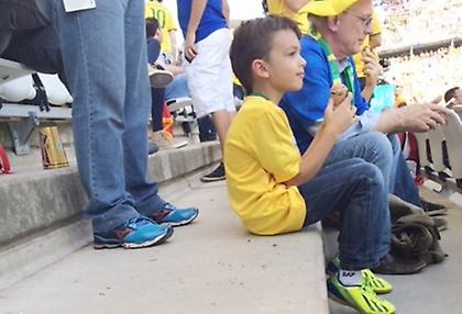 Πλήρωσαν 330 ευρώ για να κάτσουν στο τσιμέντο (pics)