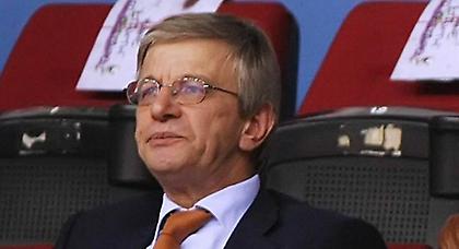 «Παραδώστε ολόκληρα τα ασφαλιστήρια»