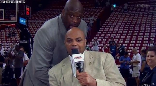 Ο «Σακ» γλύφει την καράφλα του Μπάρκλεϊ (video)