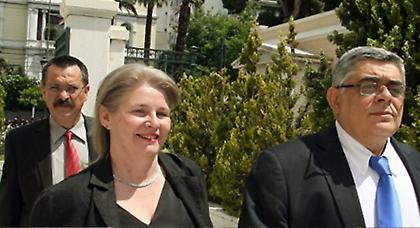 «Μπλόκο» από τον Μιχαλολιάκο στην απολογία της Ζαρούλια