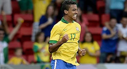 «Σειρήνες» για Λουίς Γκουστάβο