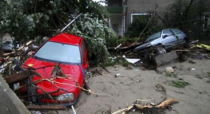 Εικόνες βιβλικής καταστροφής στη Βουλγαρία (pics)