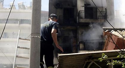 Νεκρός ο ηλικιωμένος που είχε εγκλωβιστεί στη Νίκαια