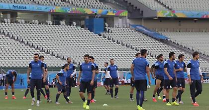 Σκέψεις για Σαμαρά κορυφή, Λάζαρο αριστερά