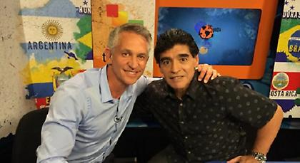 Τρομερή ατάκα Λίνεκερ σε Μαραντόνα (video)