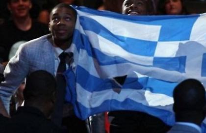 Αντετοκούνμπο: «Μπράβο μάγκες»