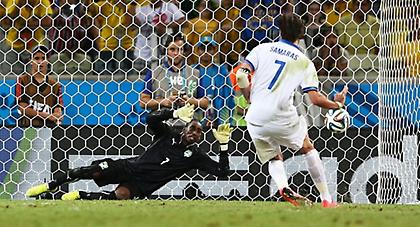 Εμείς την ευκαιρία την… κλωτσάμε στα δίχτυα!