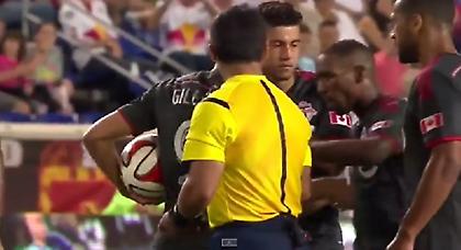 Πώς αλλάζει η διάθεση ενός ποδοσφαιριστή (vid)