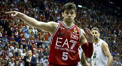 Συζητάει για ανανέωση με Τζεντίλε