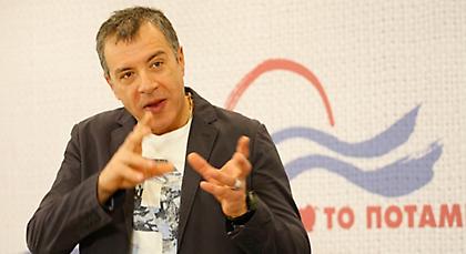 Επικεφαλής του Ποταμιού εκλέχτηκε ο Θεοδωράκης