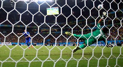 Γι’αυτό αποκλειστήκαμε