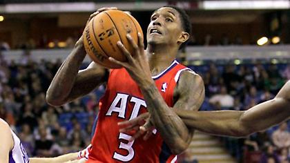 Ανταλλαγή μεταξύ Χοκς και Ράπτορς