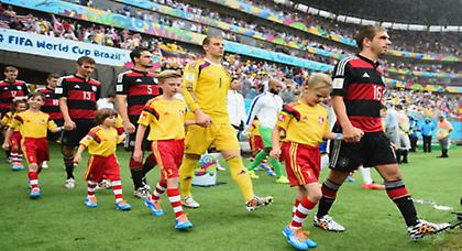 Και άσος και όβερ, κύριοι...