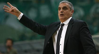 Πεδουλάκης για… τρεις