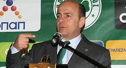 Αλαφούζος: «Υποταγμένος στις εμμονές του ο Σάντος»