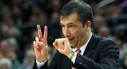 Συνεχίζει με Μπάνκι η Αρμάνι!