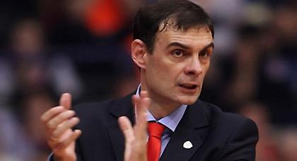 Καταλήγει σε γκαρντ και σέντερ