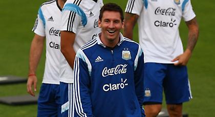 Φαβορί η Βραζιλία και ο Μέσι