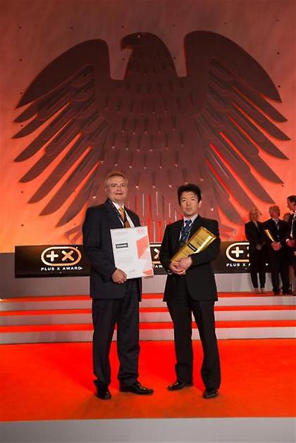 Καλύτερη Γυμνή Μοτοσικλέτα της Χρονιάς η Ζ1000