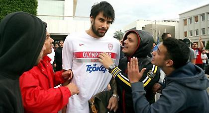 Γιατί να (ξανα)εγκαταλείψει την Ιθάκη του ο Πρίντεζης;